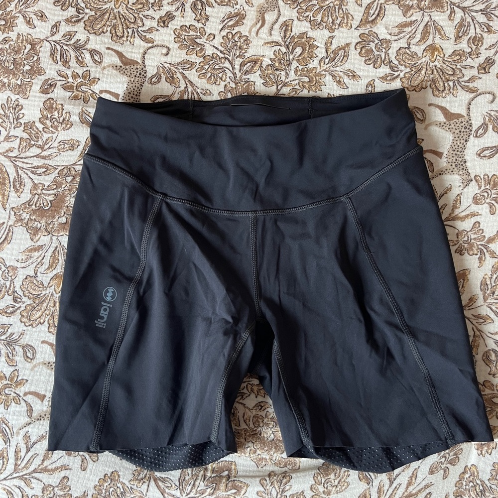 Janji Women's Black Bike Shorts